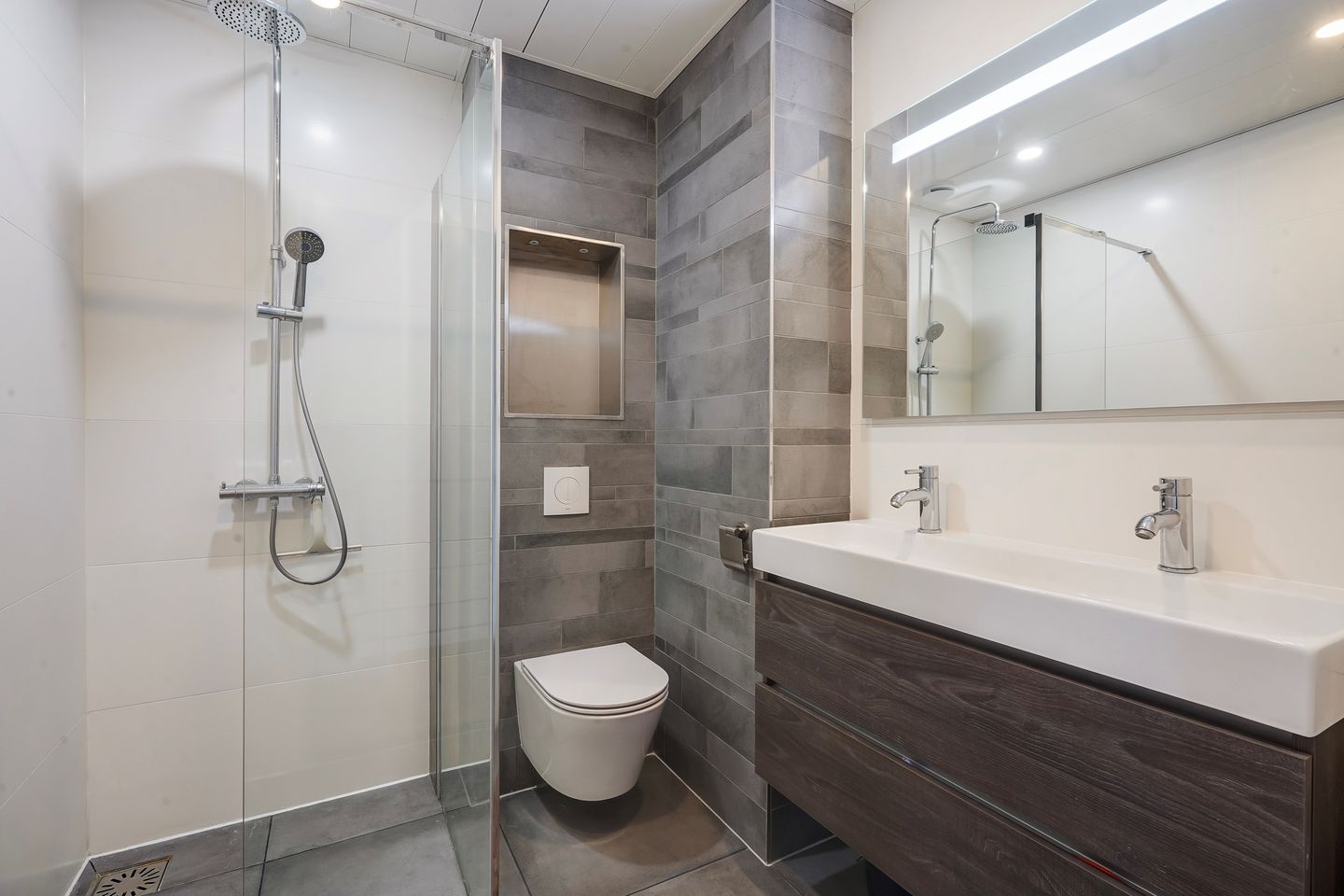 Foto 20 van Robert Schumanring 197