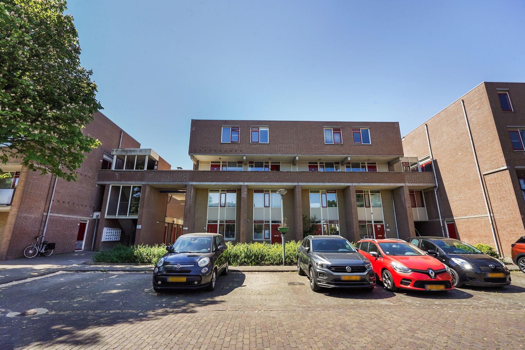 Foto 33 van Robert Schumanring 197