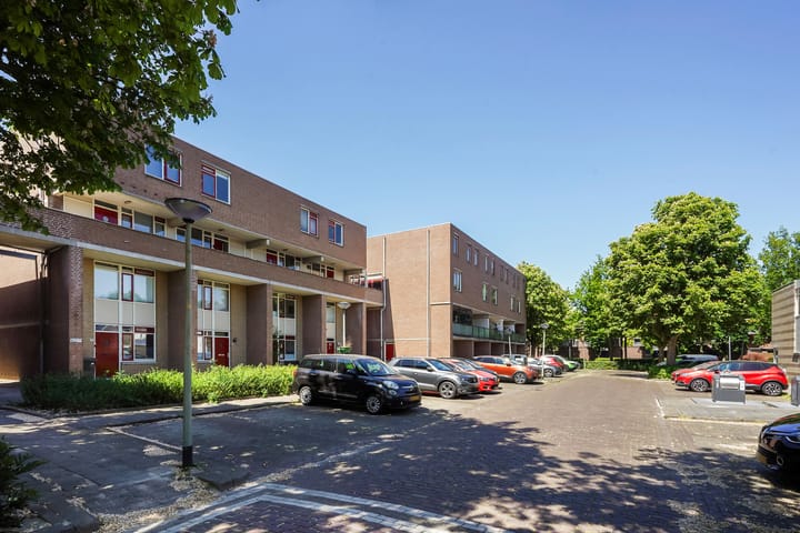 Foto 38 van Robert Schumanring 197