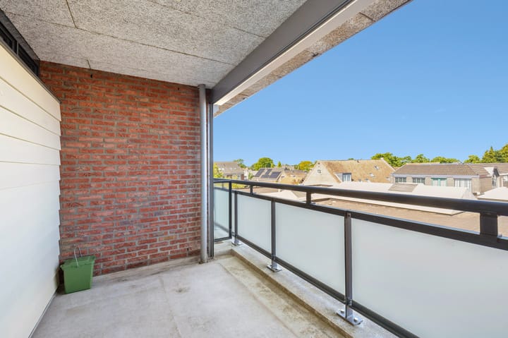 Foto 7 van Mr P J Oudweg 16