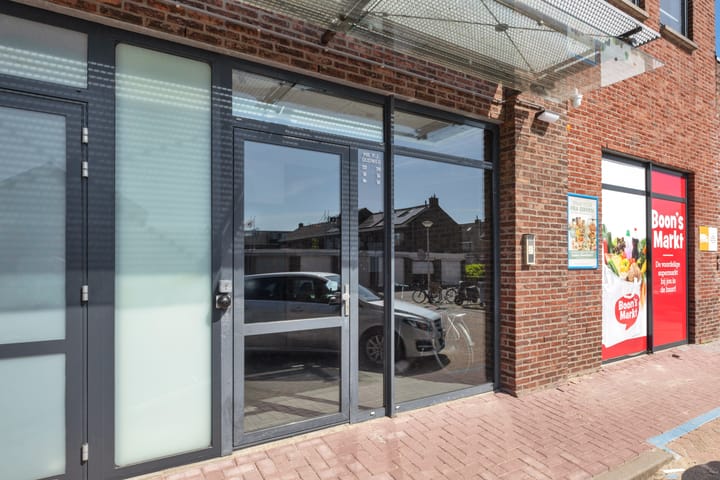 Foto 9 van Mr P J Oudweg 16