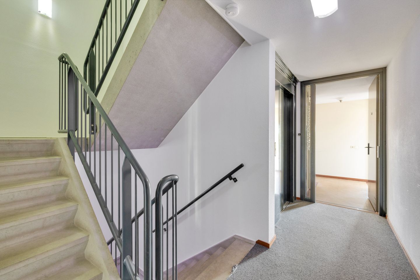 Foto 10 van Mr P J Oudweg 16