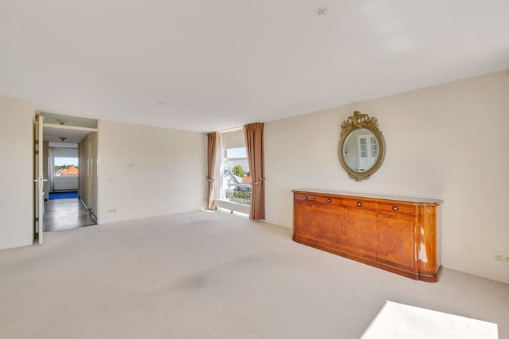 Foto 12 van Mr P J Oudweg 16