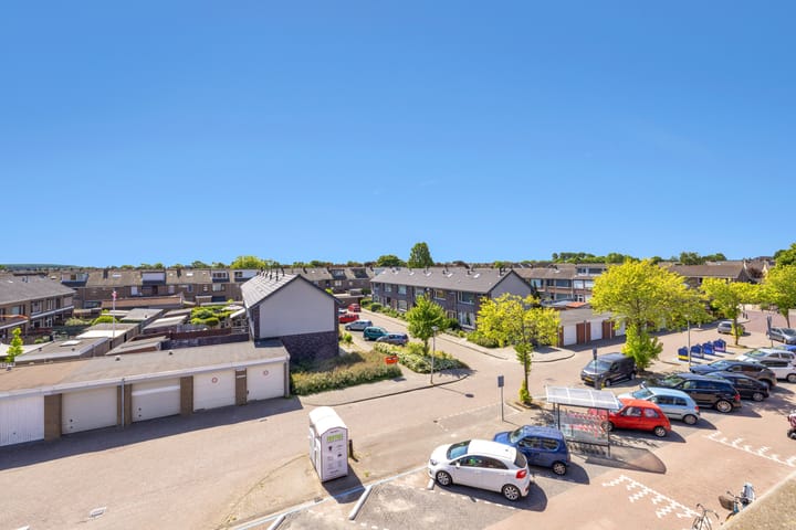 Foto 34 van Mr P J Oudweg 16