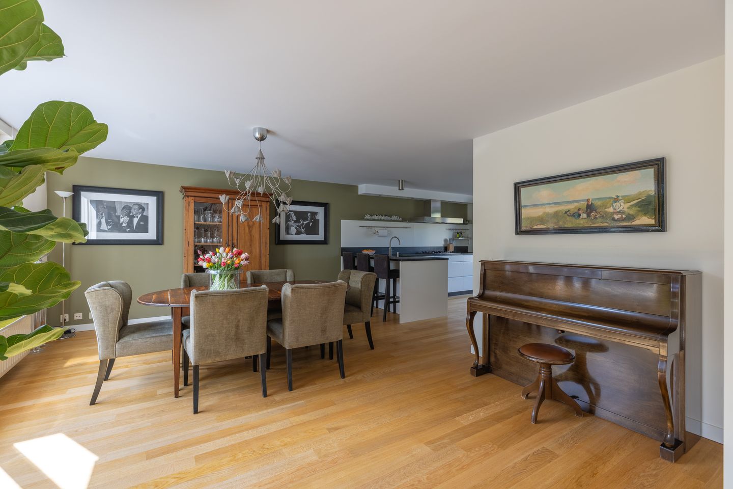 Foto 19 van Dirk Tersteeglaan 4