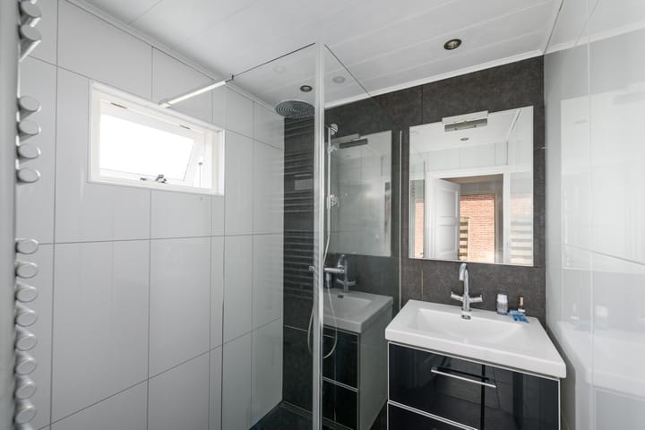 Foto 15 van Hobbe van Baerdtstraat 28