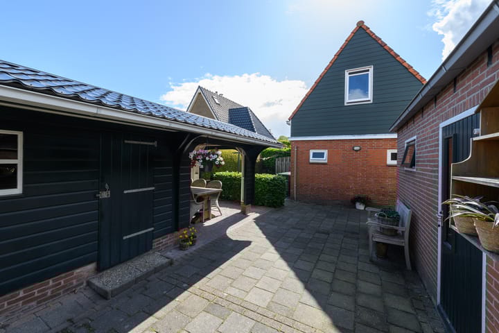 Foto 35 van Hobbe van Baerdtstraat 28