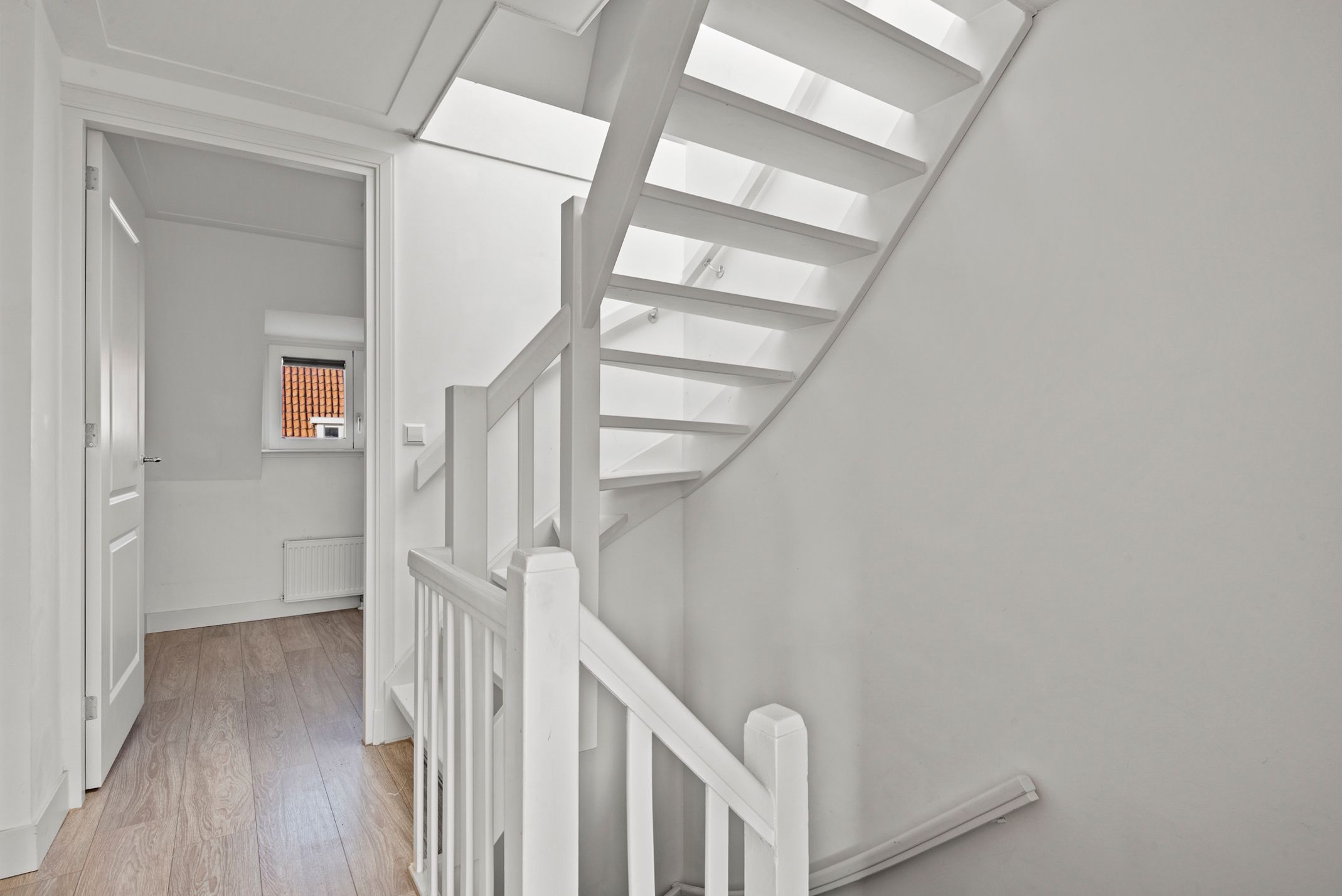 Foto 12 van Woestduinstraat 37-3