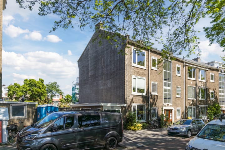 Photo 2 of Harmelenstraat 16