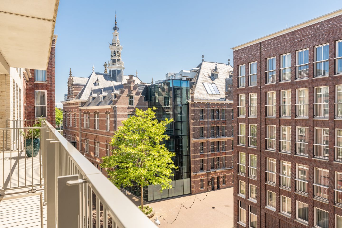 Photo 4 of Dora Tamanaplein 61