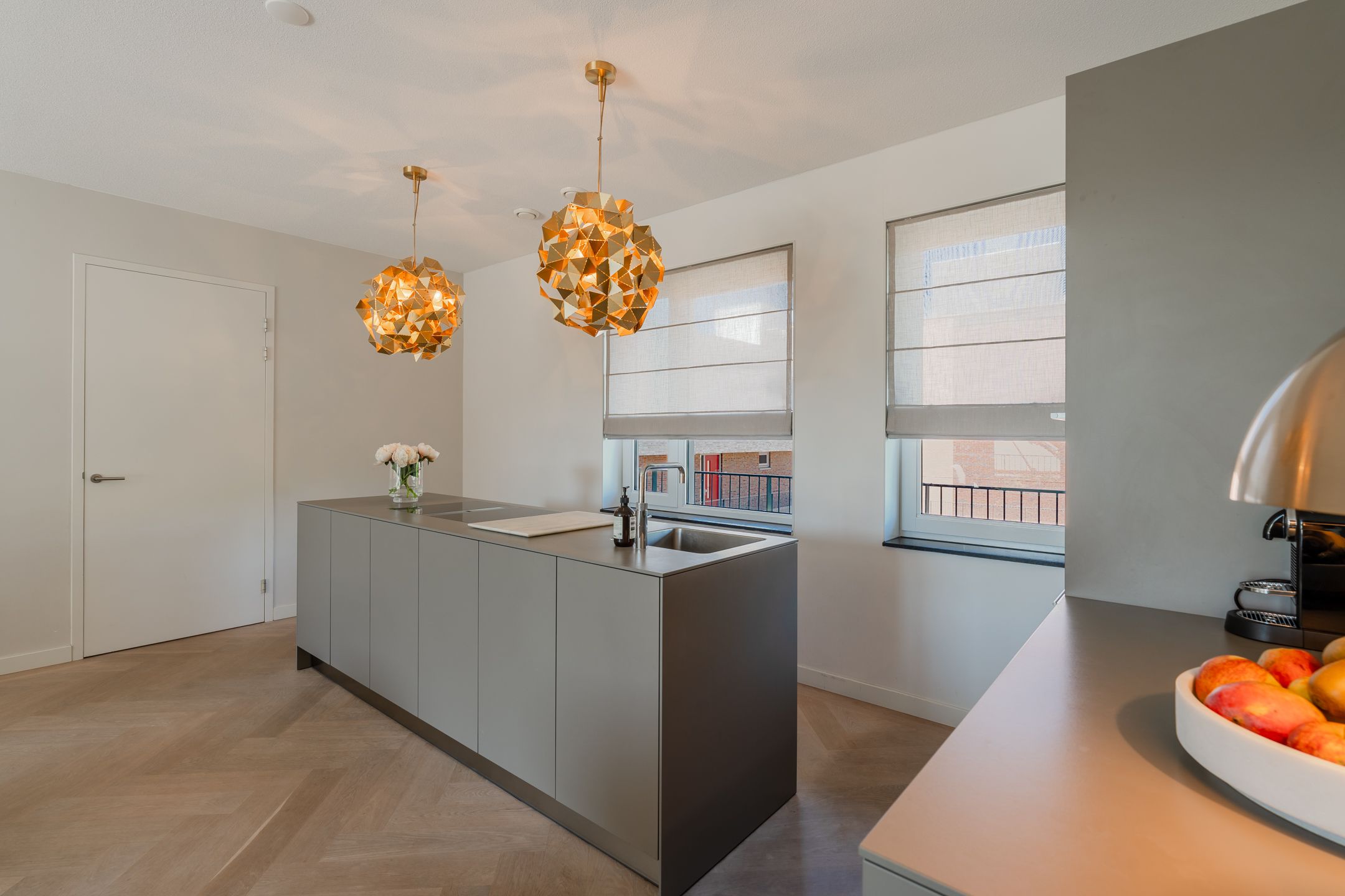 Photo 9 of Dora Tamanaplein 61