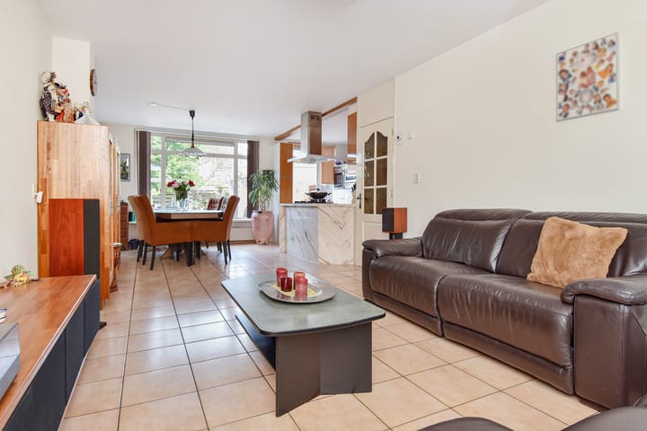 Foto 10 van B. Thoenplantsoen 54