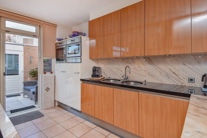 Foto 15 van B. Thoenplantsoen 54