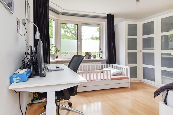 Foto 23 van B. Thoenplantsoen 54