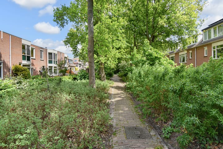 Foto 34 van B. Thoenplantsoen 54