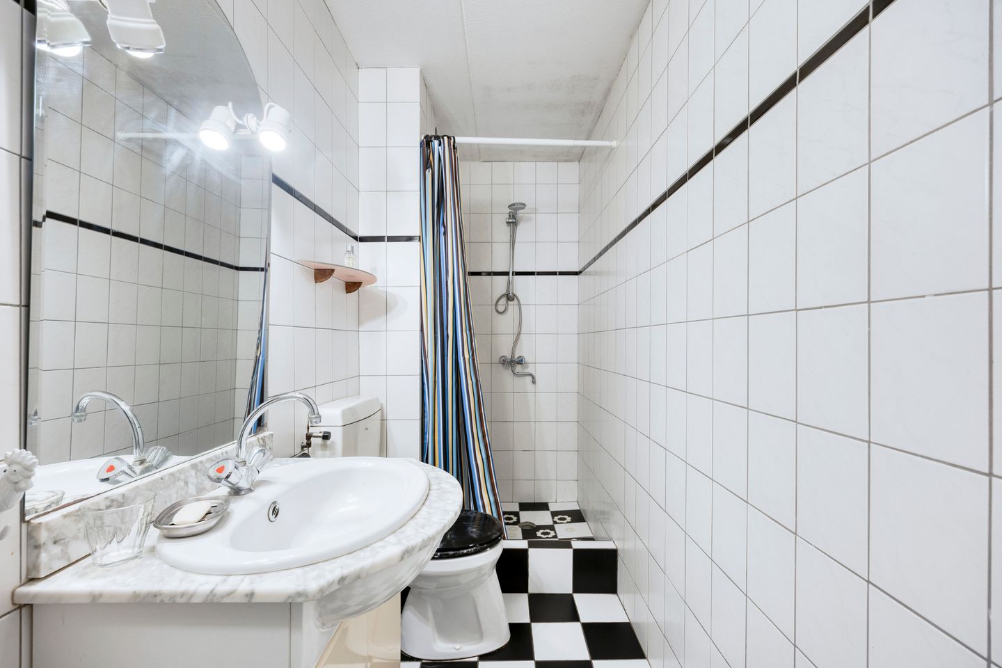 Photo 20 of van der Heydenstraat 30