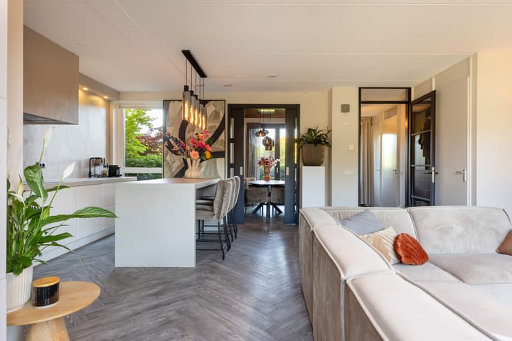 Foto 9 van Hermelijn 37