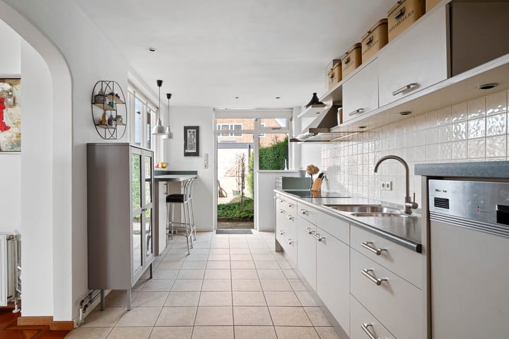 Foto 19 van Hiëronymus van Alphenlaan 1