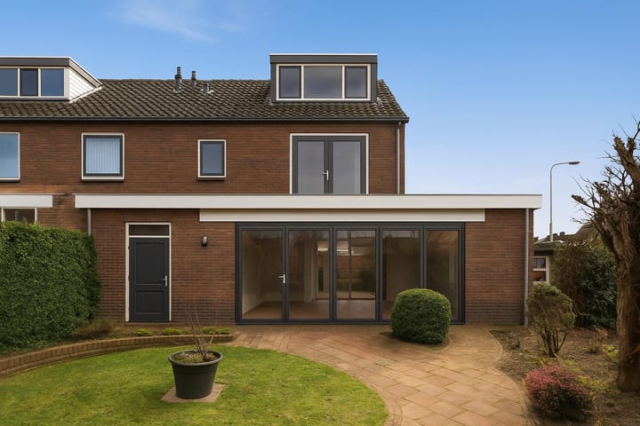 Foto 23 van Hiëronymus van Alphenlaan 1