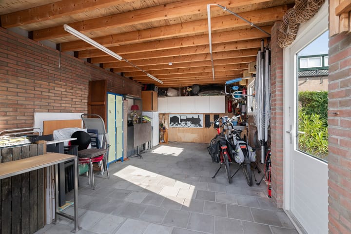 Foto 33 van Hiëronymus van Alphenlaan 1