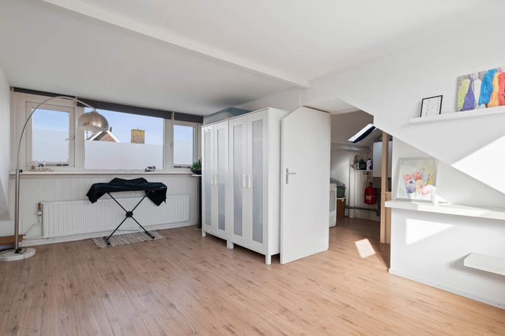 Foto 48 van Hiëronymus van Alphenlaan 1