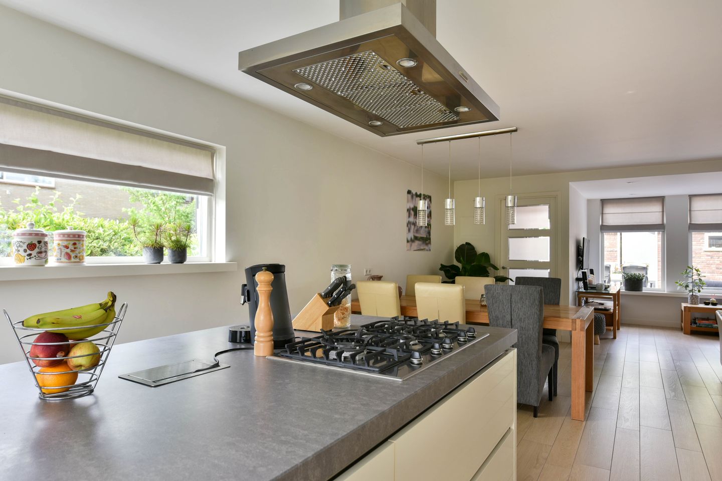 Foto 10 van Burgemeester Fernhoutlaan 31