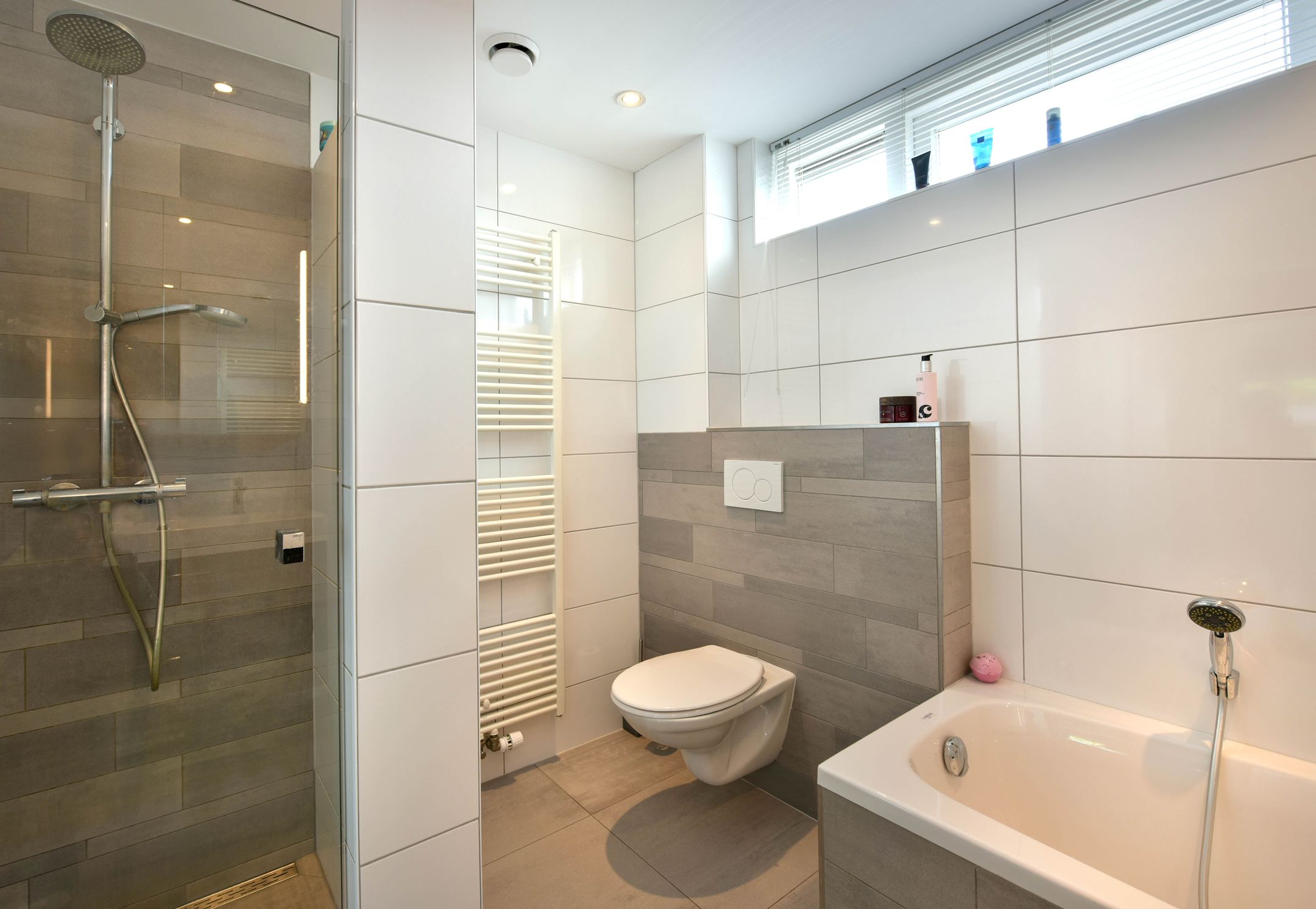 Foto 21 van Burgemeester Fernhoutlaan 31