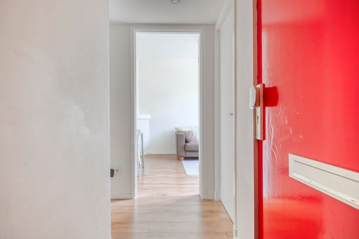 Photo 6 of Drebbelstraat 8