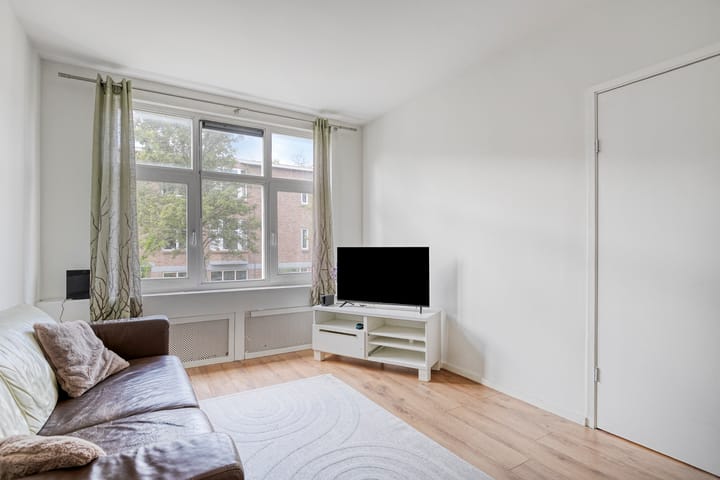 Photo 10 of Drebbelstraat 8