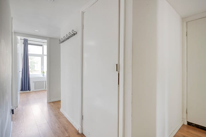 Photo 13 of Drebbelstraat 8