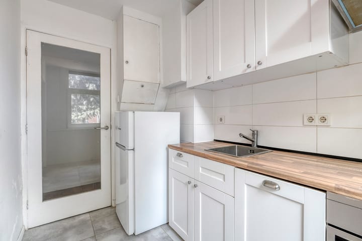 Photo 16 of Drebbelstraat 8