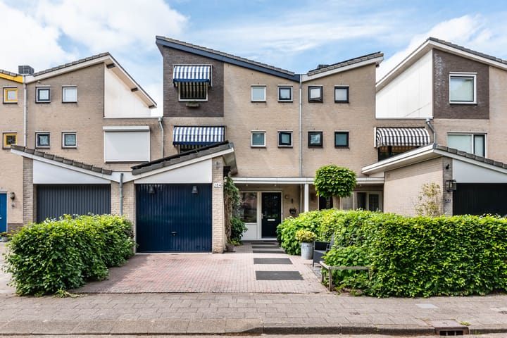 Foto 1 van Grote Buitendijk 284