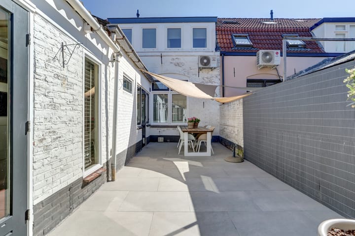 Foto 34 van De Ruijterstraat 16