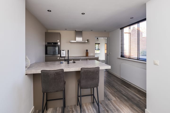 Foto 15 van Haarstraat 8