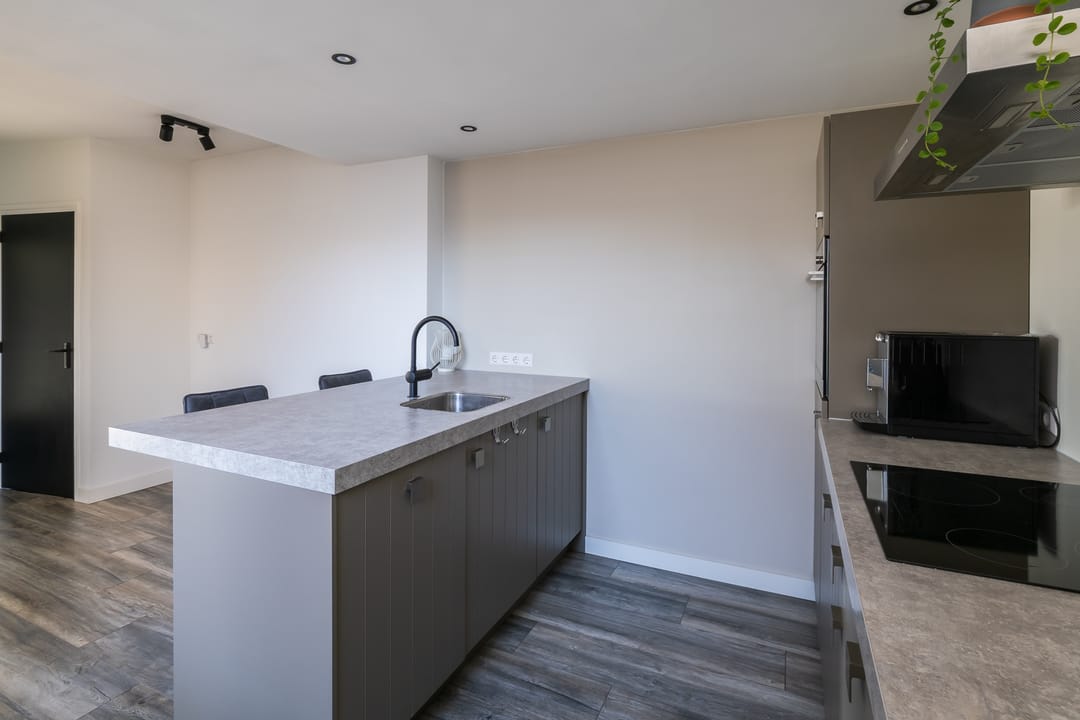 Foto 17 van Haarstraat 8