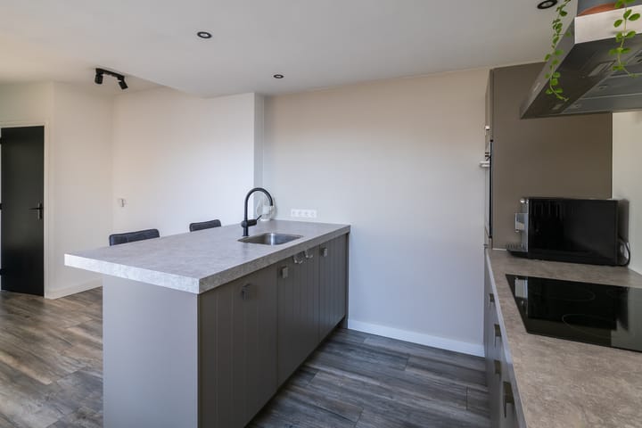 Foto 17 van Haarstraat 8