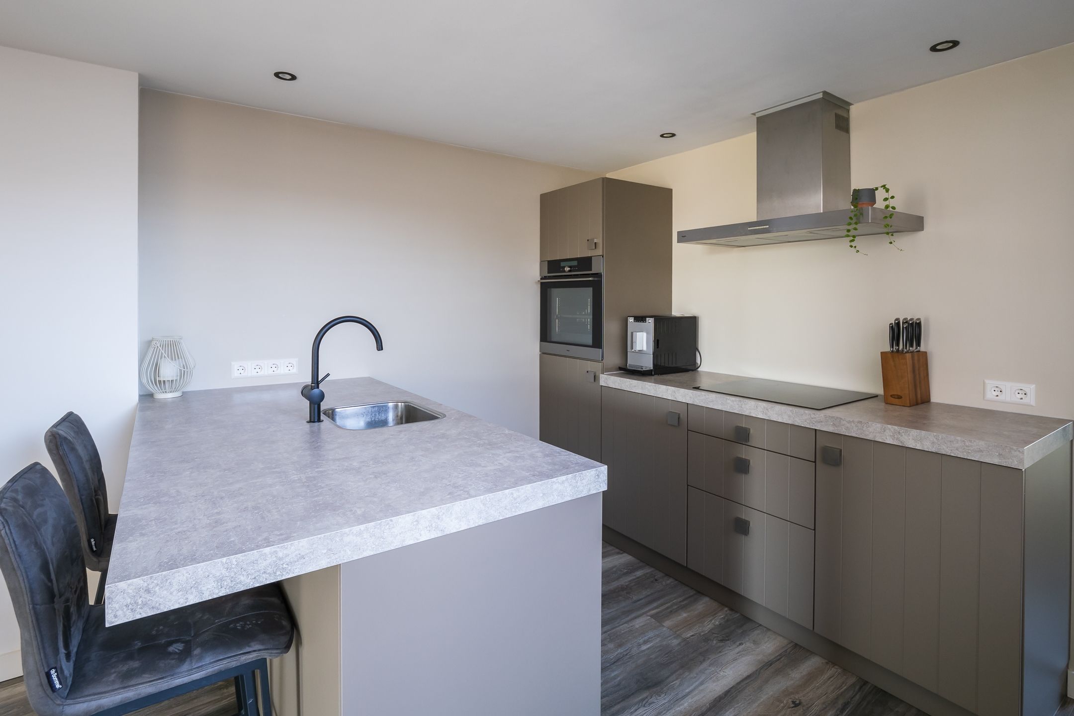 Foto 3 van Haarstraat 8