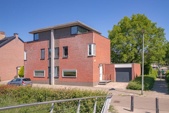 Foto 1 van Pastoor Moormanstraat 22