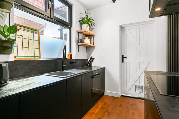 Foto 15 van Cornelis Matersweg 69