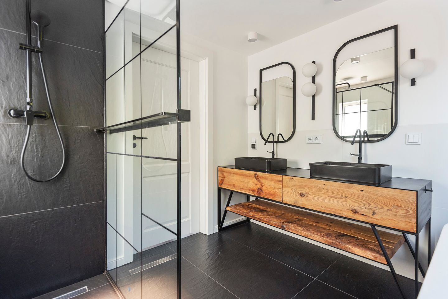 Photo 40 of Cornelis Matersweg 69