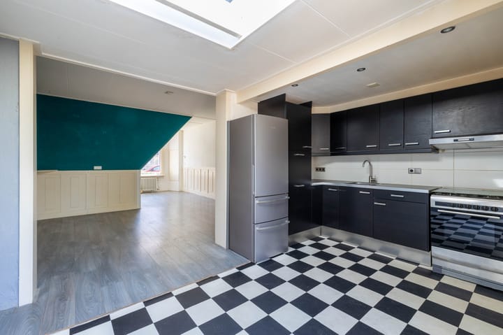 Photo 8 of Zwanebloemstraat 23