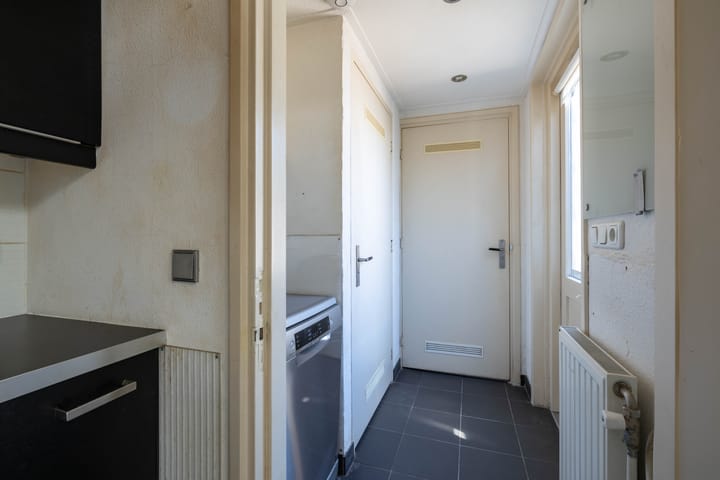 Photo 10 of Zwanebloemstraat 23