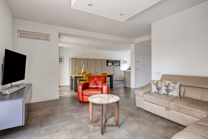 Foto 9 van Willem Alexanderweg 33