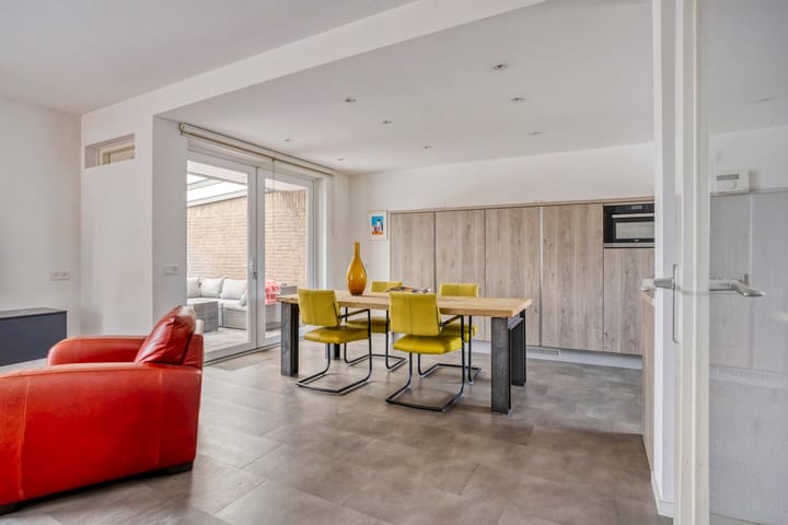 Foto 10 van Willem Alexanderweg 33