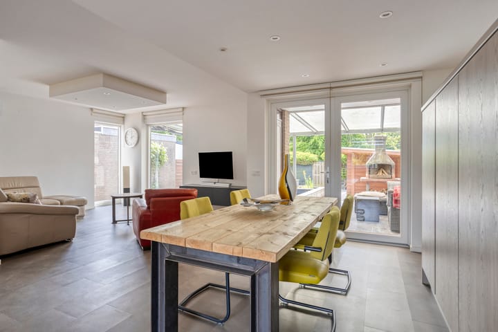 Foto 11 van Willem Alexanderweg 33