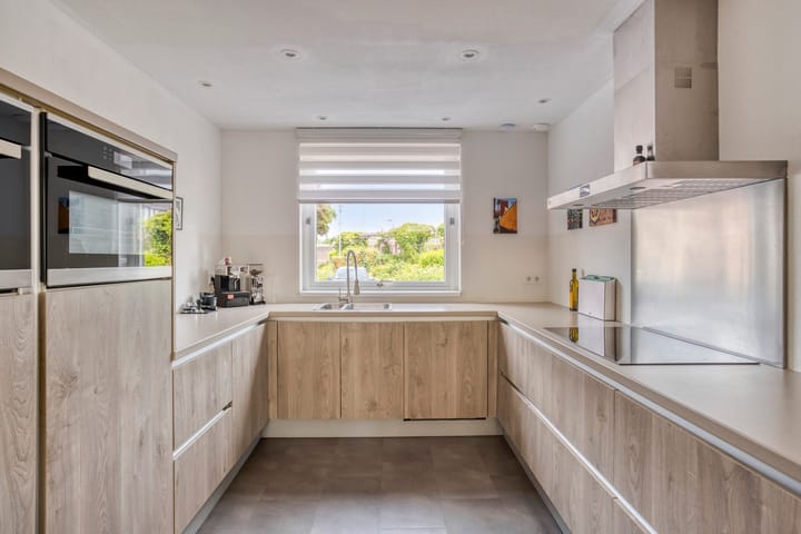 Foto 15 van Willem Alexanderweg 33