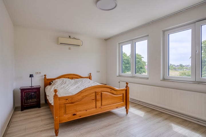 Foto 20 van Willem Alexanderweg 33