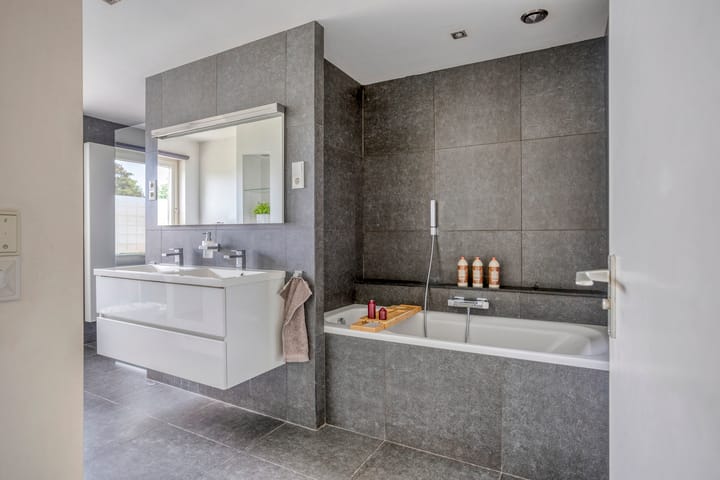 Foto 27 van Willem Alexanderweg 33