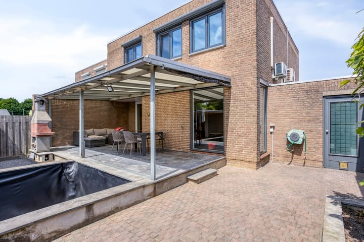 Foto 35 van Willem Alexanderweg 33