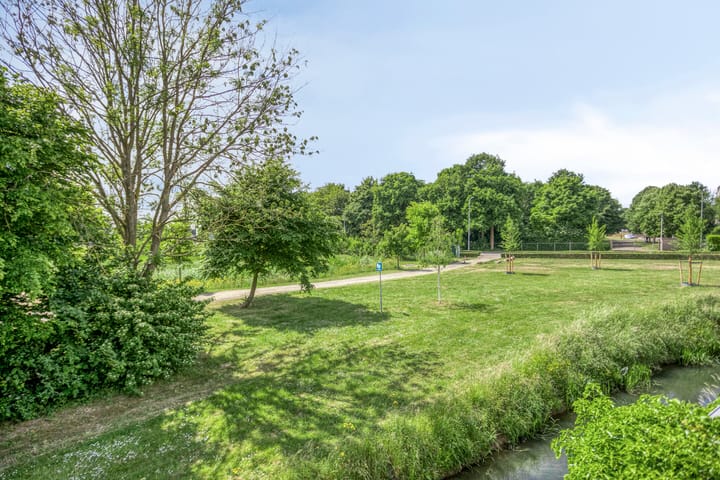 Foto 39 van Willem Alexanderweg 33